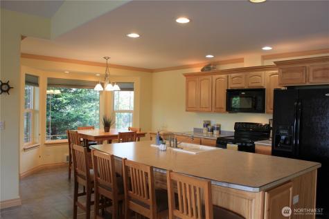 137 N Razor Clam Drive SW Ocean Shores WA 98569