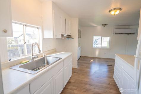 900 N Grape Moses Lake WA 98837