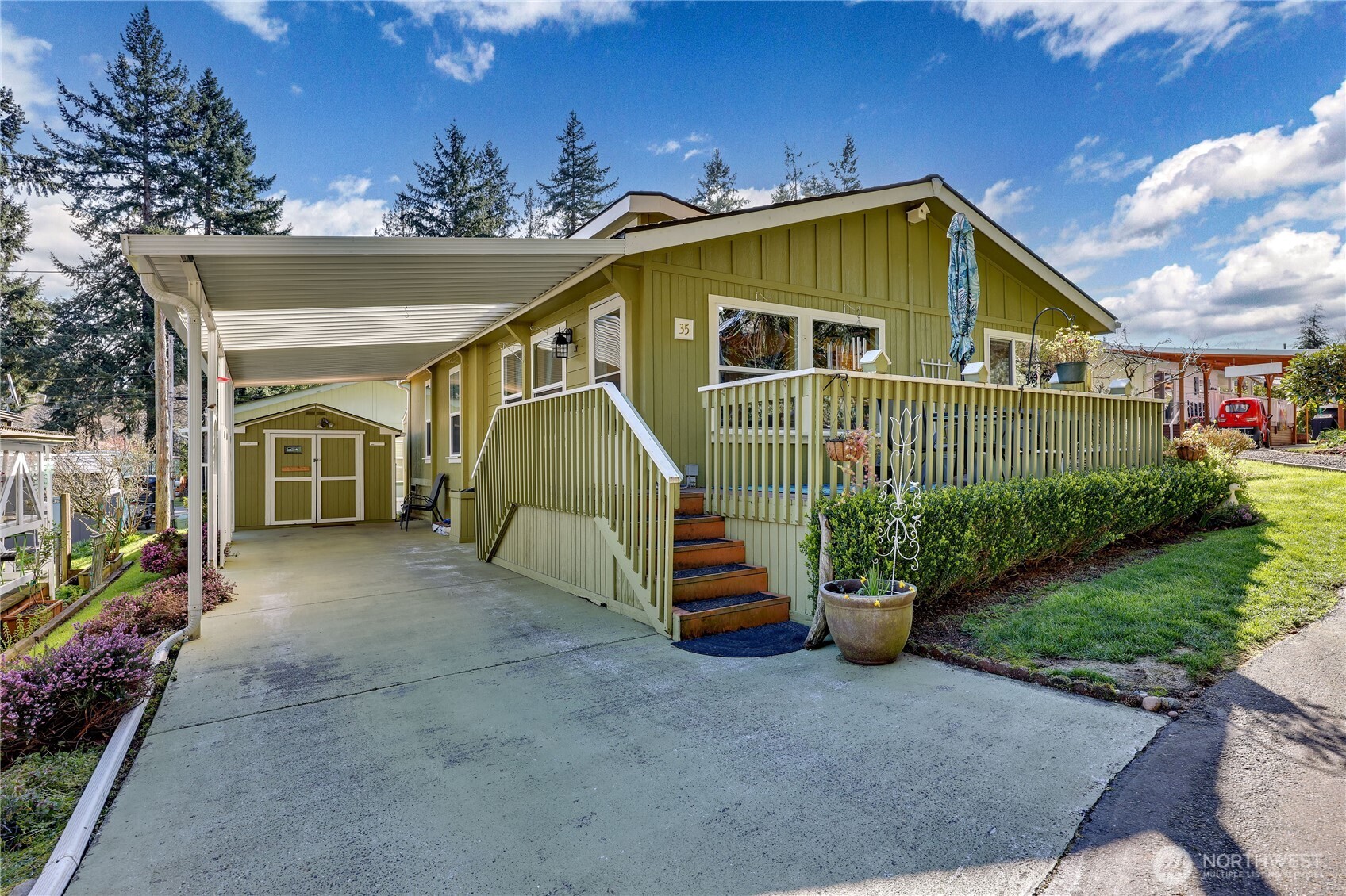 600 Lincoln Road Poulsbo WA 98370