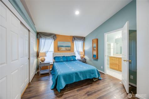 600 Lincoln Road Poulsbo WA 98370