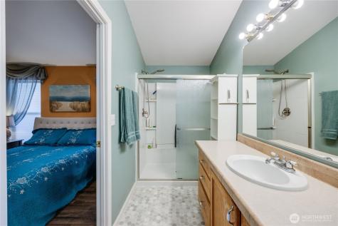 600 Lincoln Road Poulsbo WA 98370