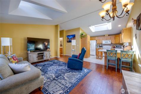 600 Lincoln Road Poulsbo WA 98370