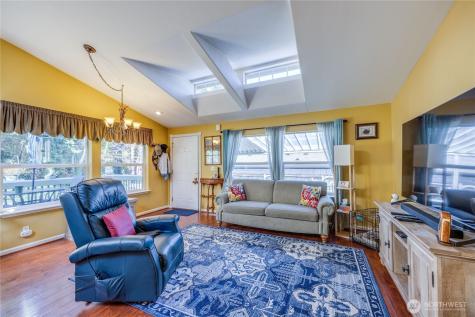 600 Lincoln Road Poulsbo WA 98370