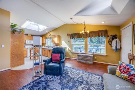 600 Lincoln Road Poulsbo WA 98370