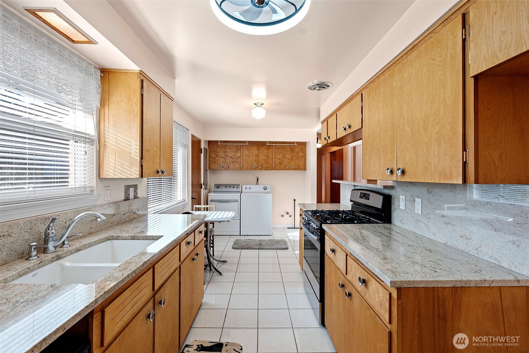 9311 Westmont Place SW Lakewood WA 98498