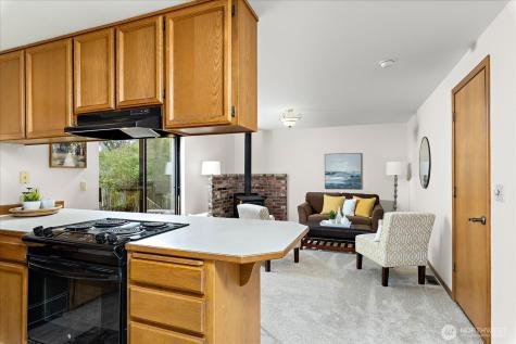 3910 Maple Road Lynnwood WA 98037