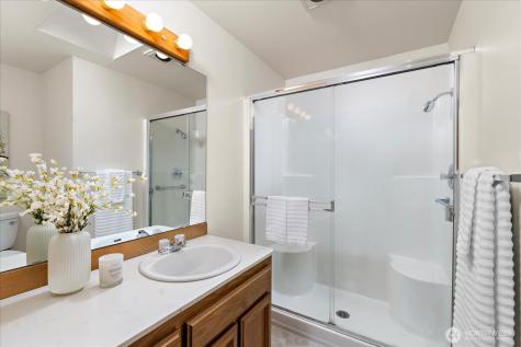 3910 Maple Road Lynnwood WA 98037
