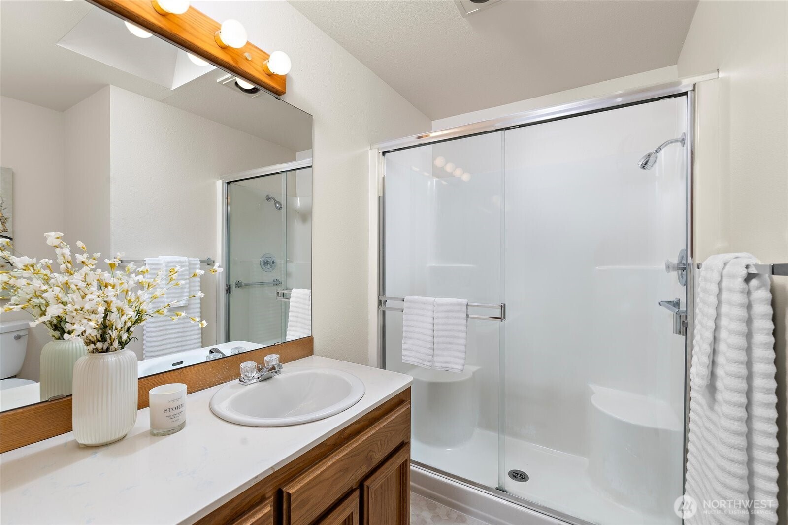 3910 Maple Road Lynnwood WA 98037