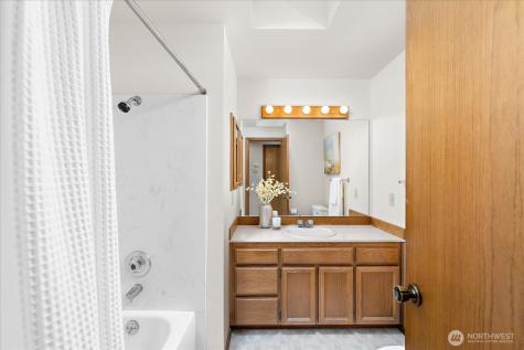 3910 Maple Road Lynnwood WA 98037