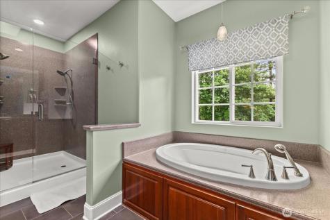 21410 SE 215th Street Maple Valley WA 98038