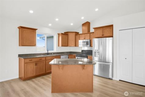 8903 Stonecrest Road NE Moses Lake WA 98837