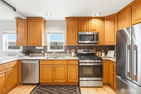 2712 S Irving Street Seattle WA 98144