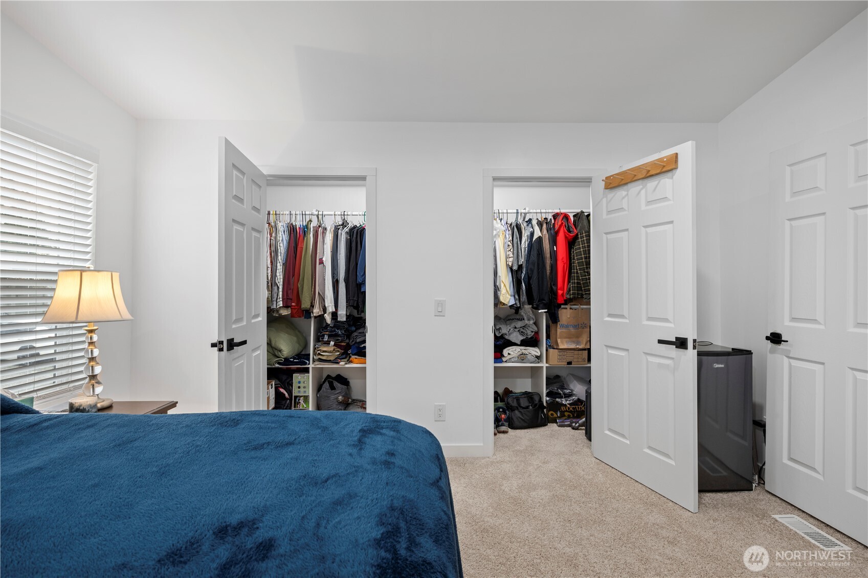 415 Lakeview Road Lynnwood WA 98087