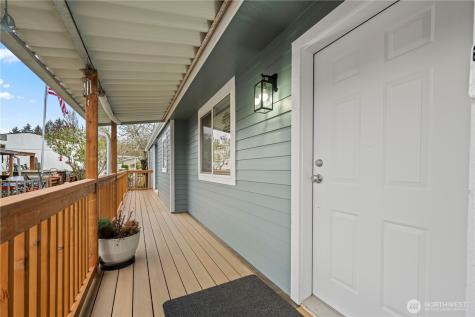 415 Lakeview Road Lynnwood WA 98087