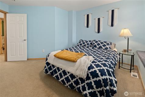 18135 72nd Avenue E Puyallup WA 98375