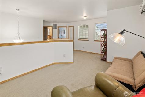 18135 72nd Avenue E Puyallup WA 98375