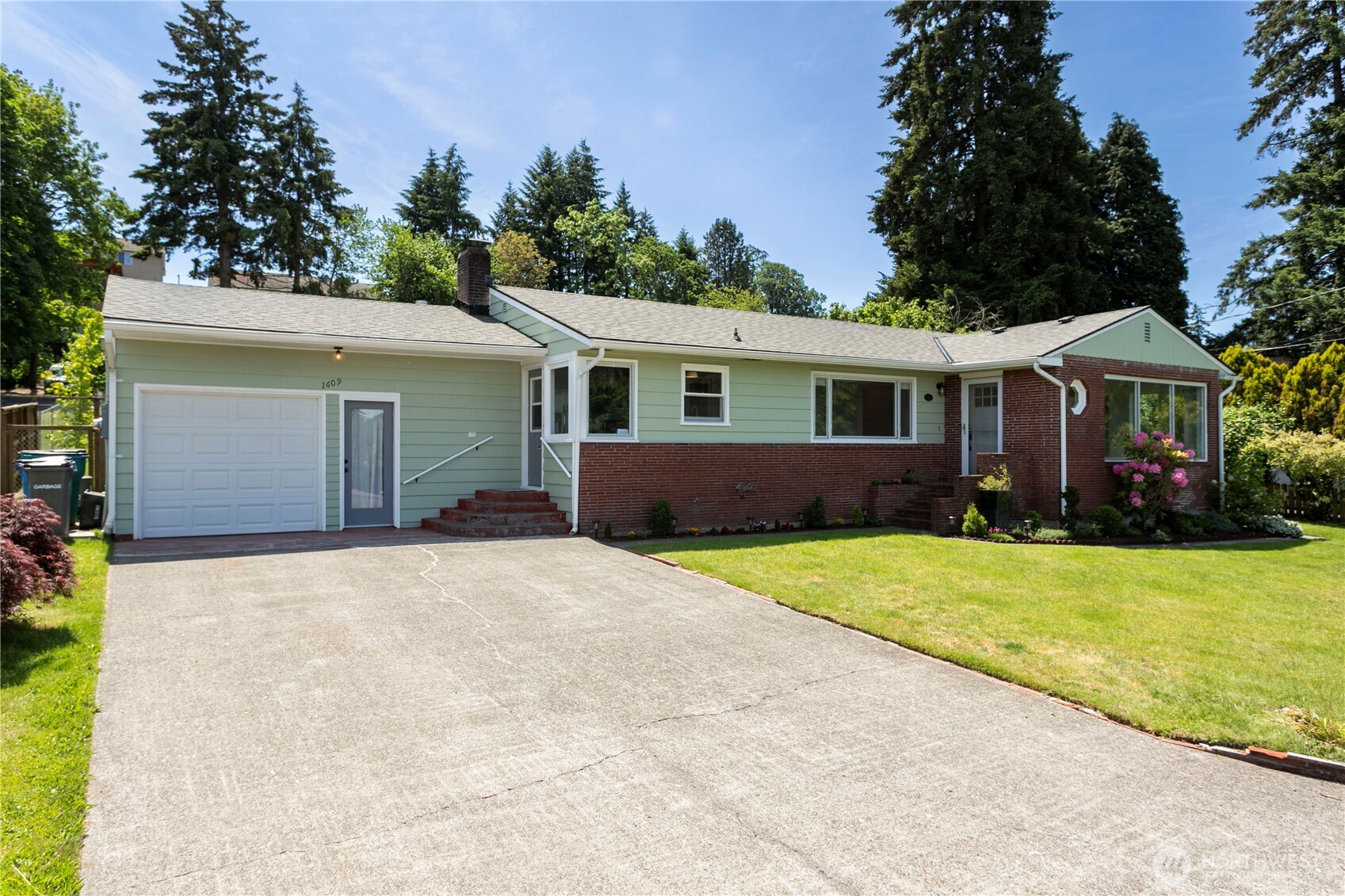 1609 NE 72nd Street Vancouver WA 98665