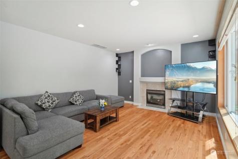 1921 152nd Street Sw Lynnwood WA 98087