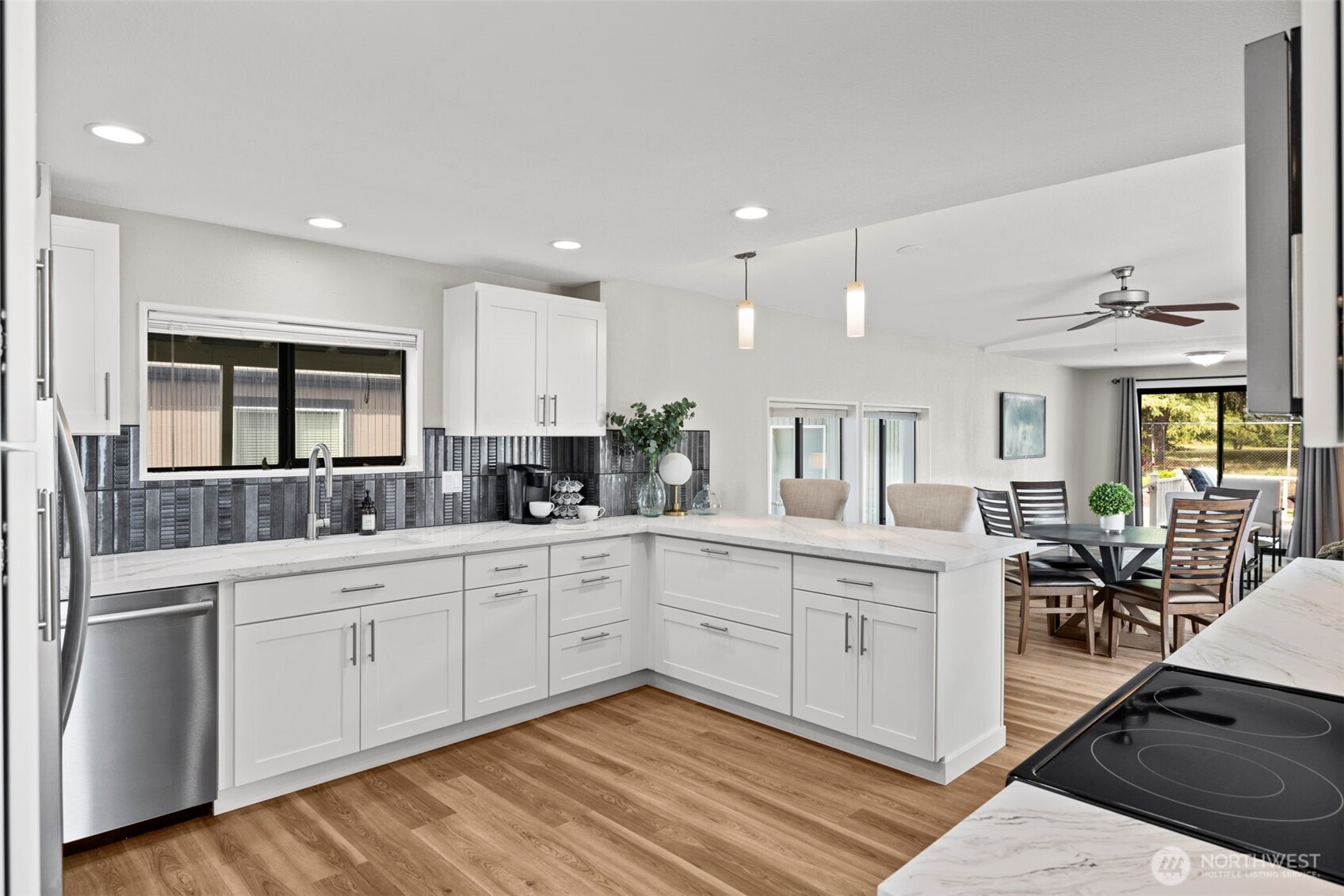 1427 100th Street SW Everett WA 98204
