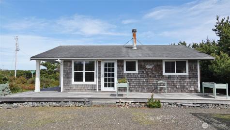 1056 Greenview Avenue SW Ocean Shores WA 98569