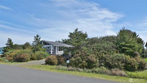 1056 Greenview Avenue SW Ocean Shores WA 98569