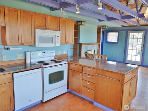 1056 Greenview Avenue SW Ocean Shores WA 98569