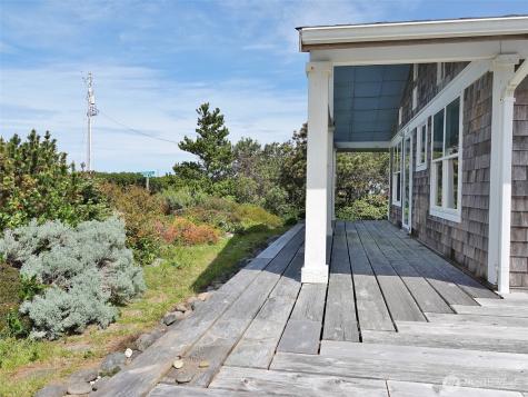 1056 Greenview Avenue SW Ocean Shores WA 98569