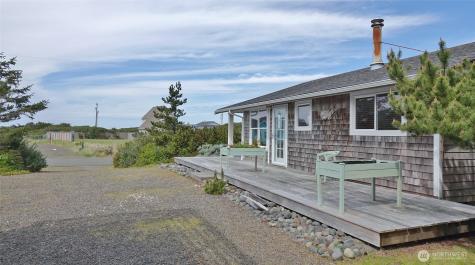 1056 Greenview Avenue SW Ocean Shores WA 98569