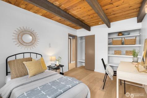 302 Melrose Drive Camano Island WA 98282