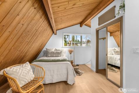 302 Melrose Drive Camano Island WA 98282