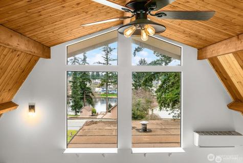 302 Melrose Drive Camano Island WA 98282