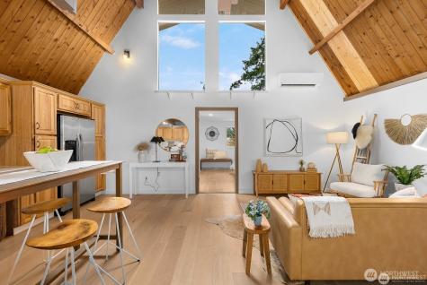 302 Melrose Drive Camano Island WA 98282