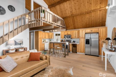 302 Melrose Drive Camano Island WA 98282