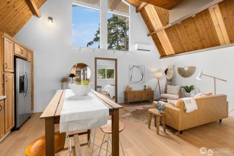 302 Melrose Drive Camano Island WA 98282