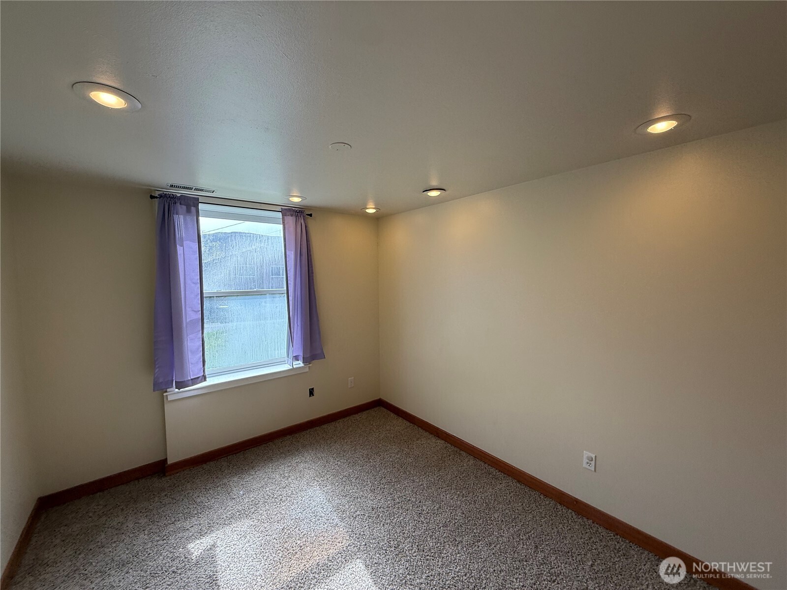 649 5th Avenue N Okanogan WA 98840