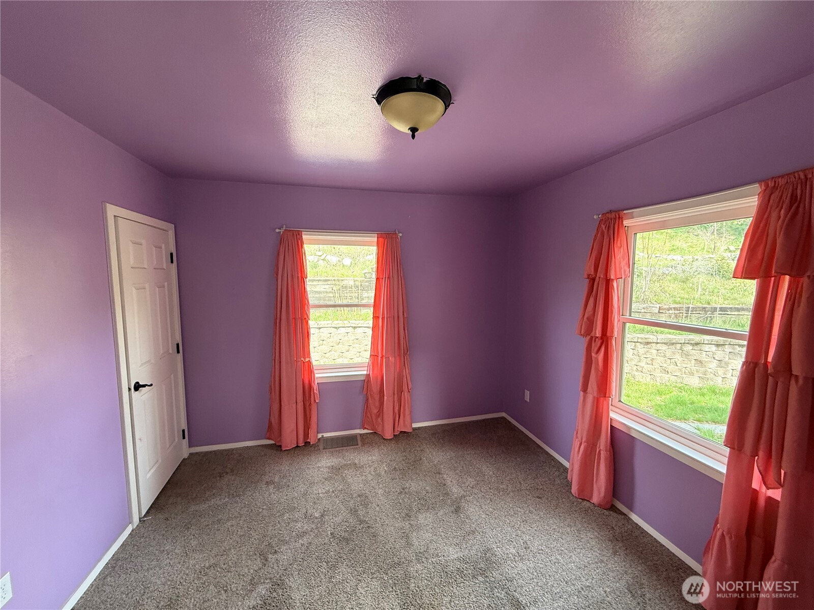 649 5th Avenue N Okanogan WA 98840