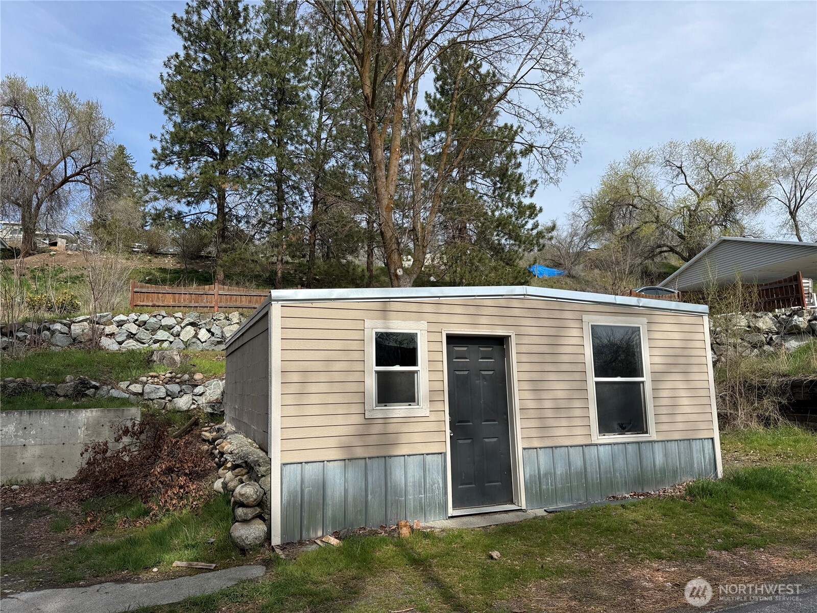 649 5th Avenue N Okanogan WA 98840