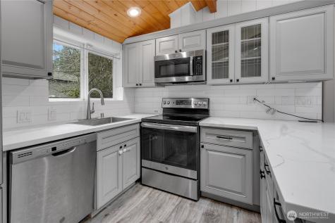 2308 197th Avenue SW Lakebay WA 98349
