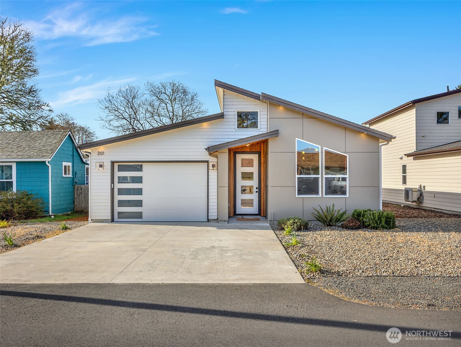 201 24th Street NE Long Beach WA 98631