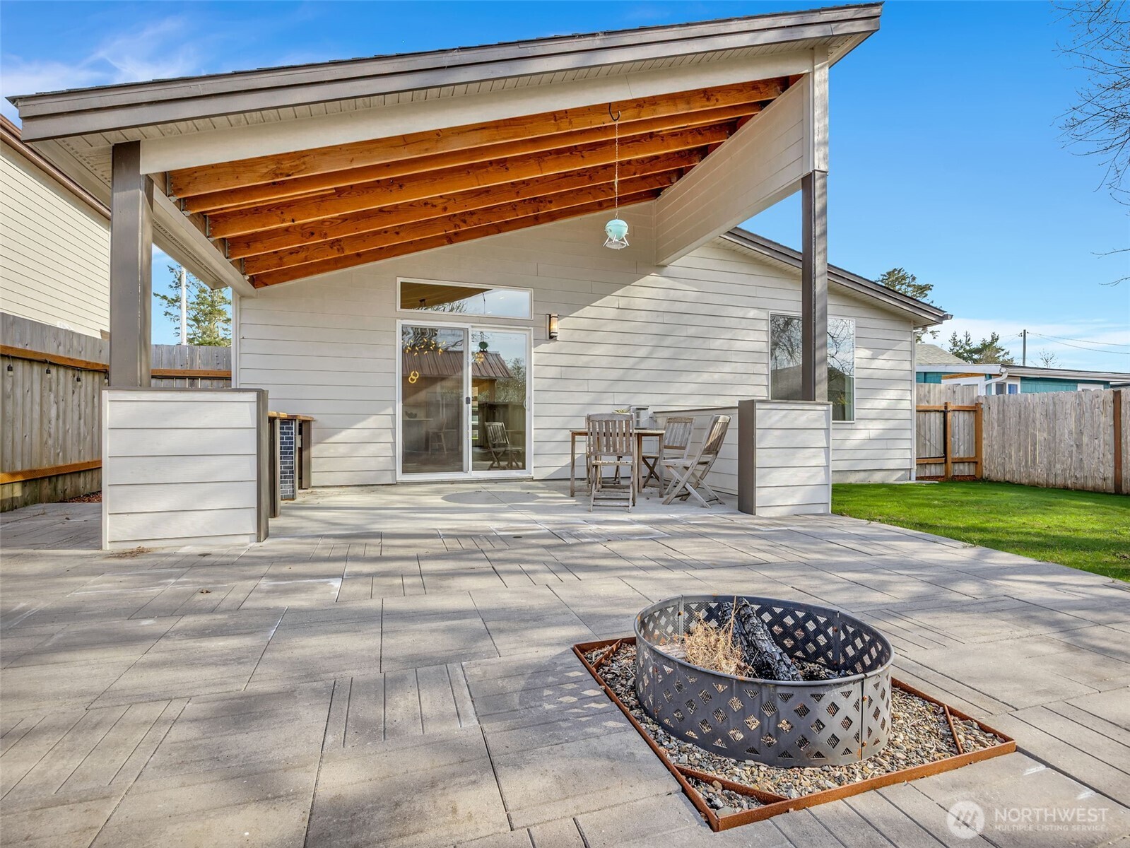 201 24th Street NE Long Beach WA 98631