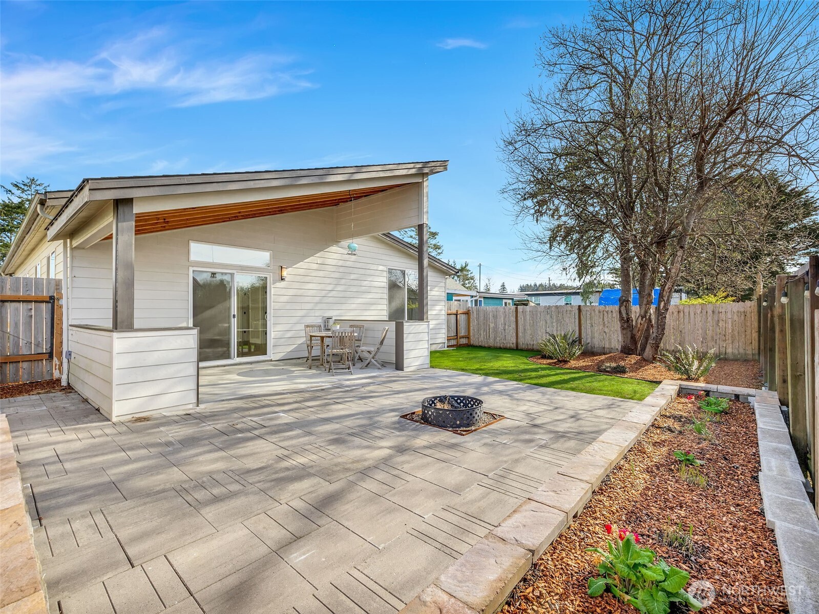 201 24th Street NE Long Beach WA 98631