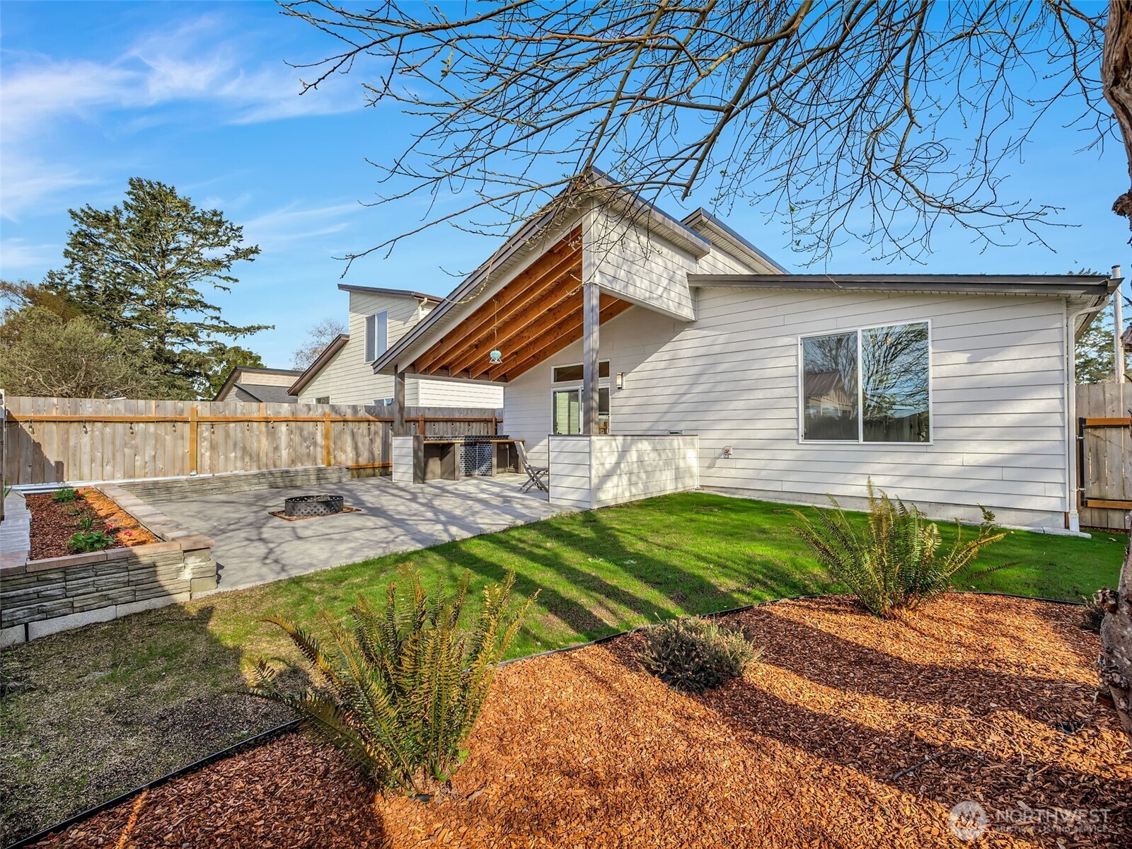 201 24th Street NE Long Beach WA 98631
