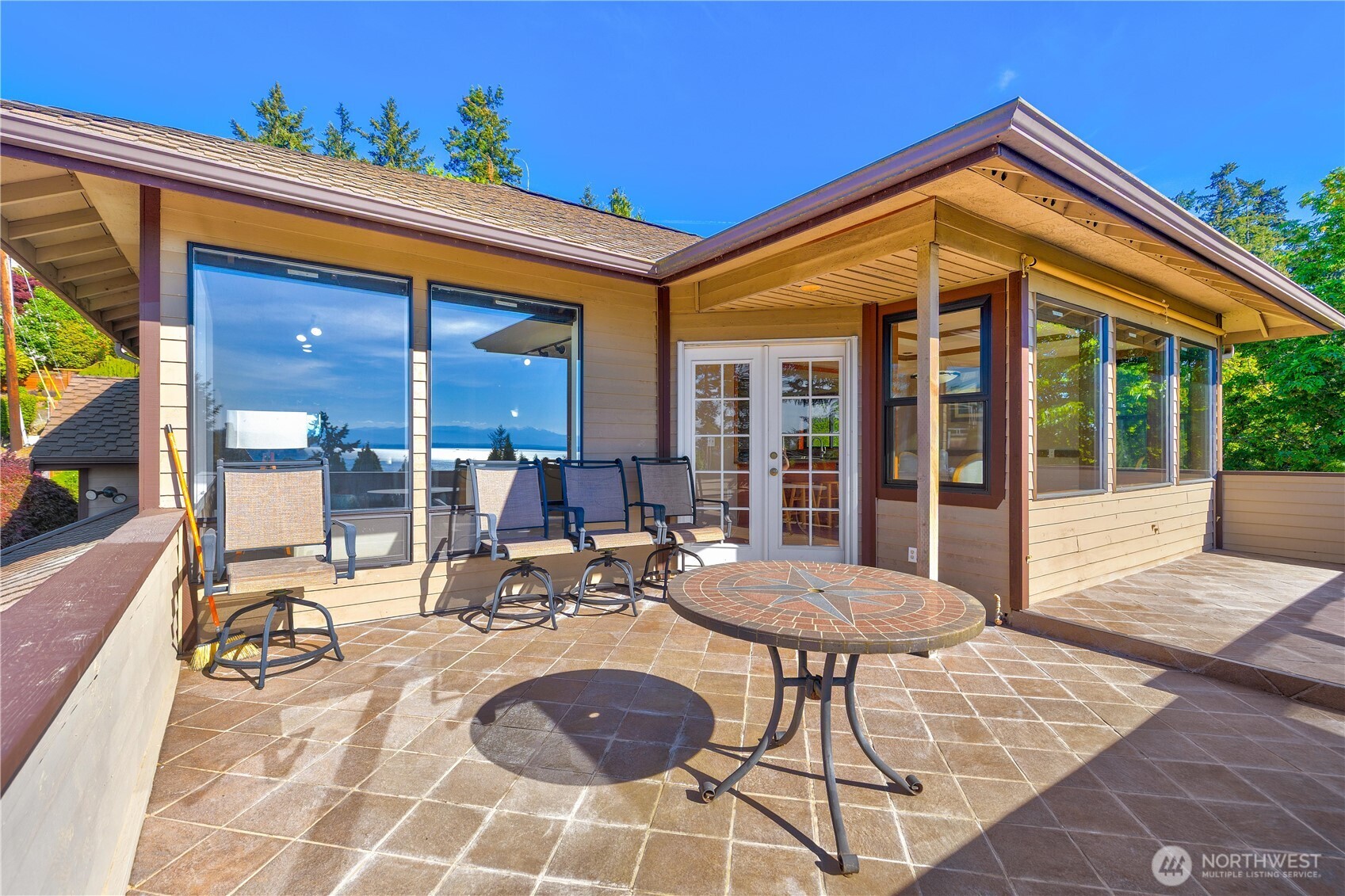 6116 Chennault Beach Drive Mukilteo WA 98275
