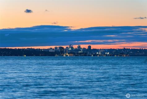 2521 103rd Avenue SE Bellevue WA 98004