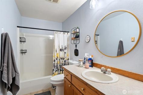 37399 Buck Road NE Hansville WA 98340