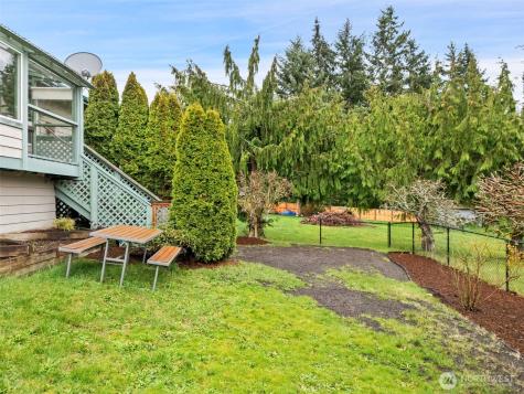 37399 Buck Road NE Hansville WA 98340