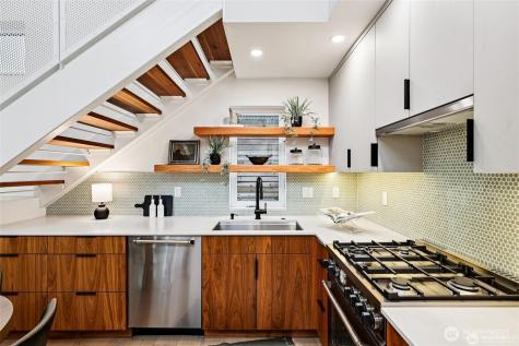 8605 5th Avenue NE Seattle WA 98115