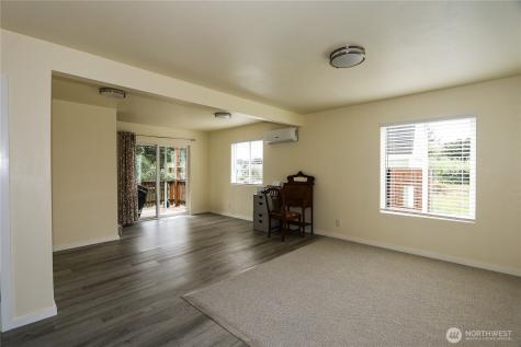 286 Point Brown Avenue SE Ocean Shores WA 98569