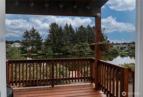 286 Point Brown Avenue SE Ocean Shores WA 98569