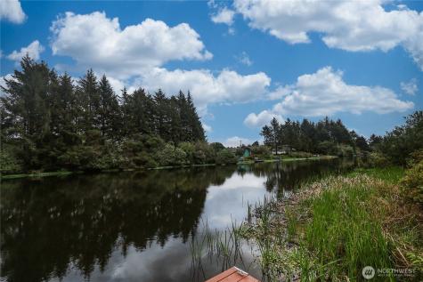 286 Point Brown Avenue SE Ocean Shores WA 98569